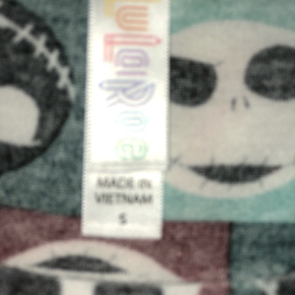 LulaRoe disney NBC Jack Skellington Pefect t small 11 - Picture 4 of 4